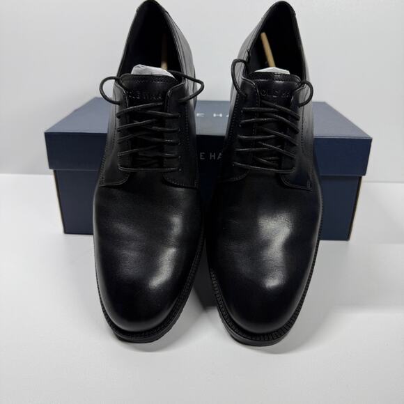 NIB • Cole Haan Modern Essentials Leather Plain Toe Oxfords
Size: 11